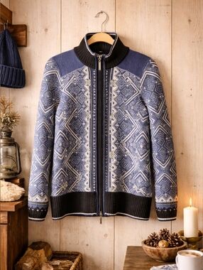 Eddie Bauer 100% Merino Wool Fair Isle Sweater Size L Blue Knit Cardigan EUC